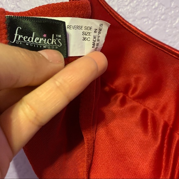 Sexy Red Frederick’s of Hollywood Bra - Picture 3 of 4